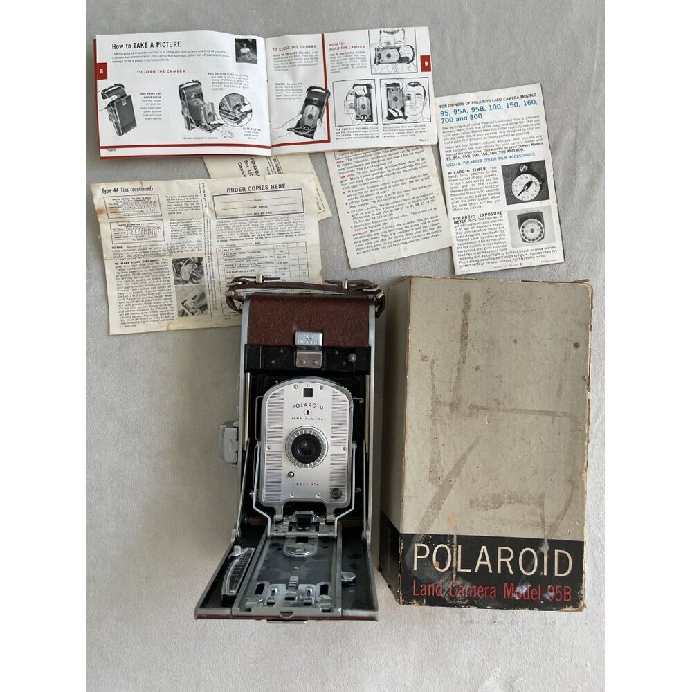Polaroid Land Camera Model 95B With Original Box & Manuals Vintage Folding Insta
